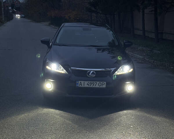 Черный Лексус СТ, объемом двигателя 1.8 л и пробегом 225 тыс. км за 12000 $, фото 8 на Automoto.ua