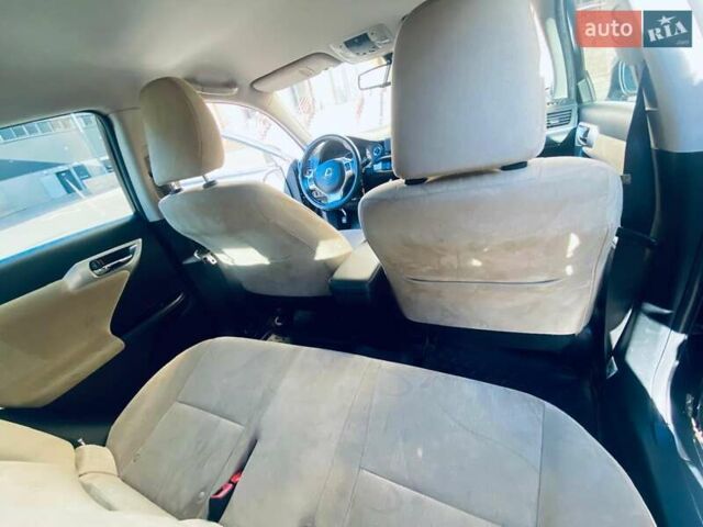 Чорний Лексус СТ, об'ємом двигуна 1.8 л та пробігом 181 тис. км за 12000 $, фото 11 на Automoto.ua