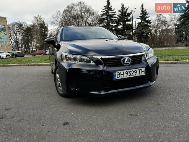 Черный Лексус СТ, объемом двигателя 1.8 л и пробегом 150 тыс. км за 14500 $, фото 2 на Automoto.ua