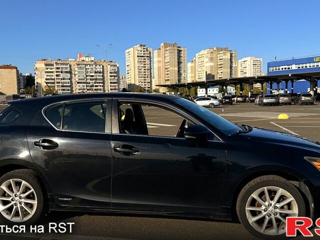 Чорний Лексус СТ, об'ємом двигуна 1.8 л та пробігом 381 тис. км за 10500 $, фото 4 на Automoto.ua