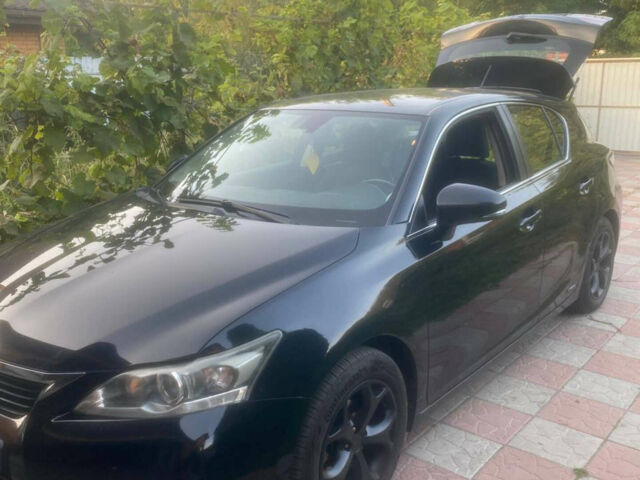 Чорний Лексус СТ, об'ємом двигуна 1.8 л та пробігом 289 тис. км за 11300 $, фото 17 на Automoto.ua