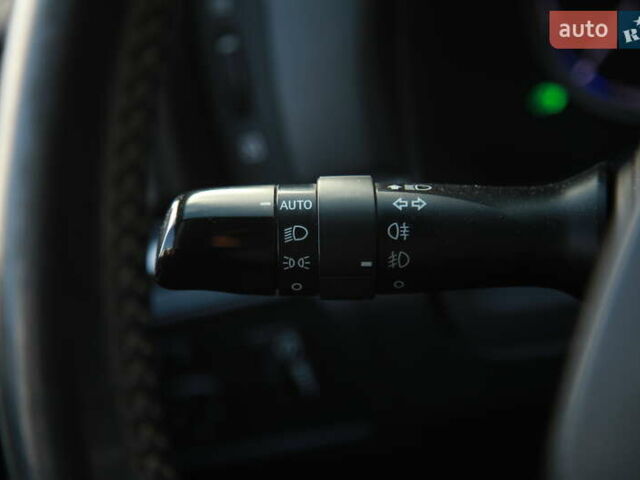 Лексус СТ 2011 в Харькове на Automoto.ua Черный Лексус СТ, объемом двигателя 1.8 л и пробегом 223 тыс. км за 11500 $, фото 17 на Automoto.ua