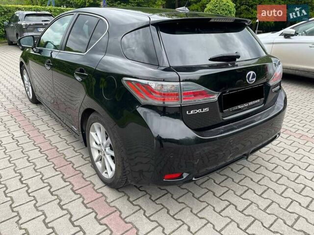Черный Лексус СТ, объемом двигателя 1.8 л и пробегом 182 тыс. км за 11700 $, фото 5 на Automoto.ua