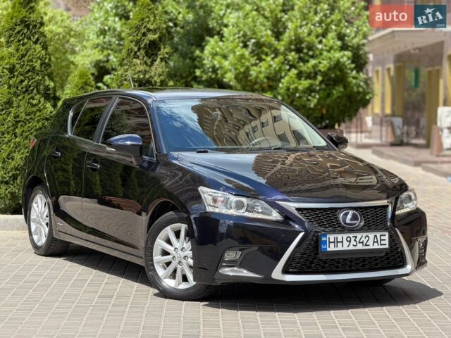 Чорний Лексус СТ, об'ємом двигуна 1.8 л та пробігом 130 тис. км за 13900 $, фото 4 на Automoto.ua