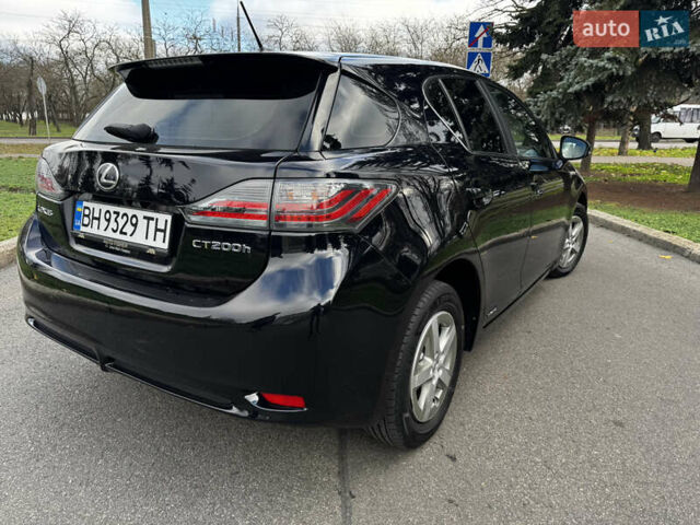 Черный Лексус СТ, объемом двигателя 1.8 л и пробегом 150 тыс. км за 14500 $, фото 7 на Automoto.ua