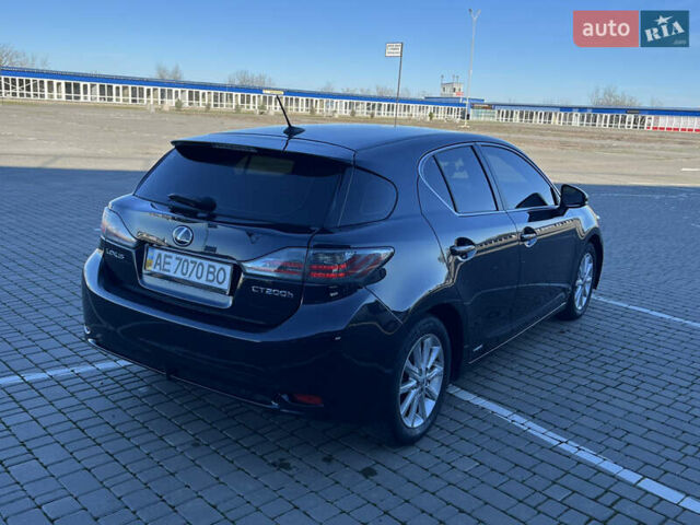 Чорний Лексус СТ, об'ємом двигуна 1.8 л та пробігом 129 тис. км за 12500 $, фото 9 на Automoto.ua