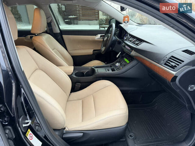 Чорний Лексус СТ, об'ємом двигуна 1.8 л та пробігом 129 тис. км за 13200 $, фото 21 на Automoto.ua