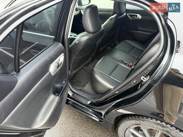 Чорний Лексус СТ, об'ємом двигуна 1.8 л та пробігом 299 тис. км за 9500 $, фото 9 на Automoto.ua