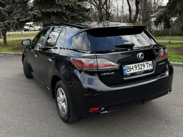 Черный Лексус СТ, объемом двигателя 1.8 л и пробегом 150 тыс. км за 11000 $, фото 14 на Automoto.ua