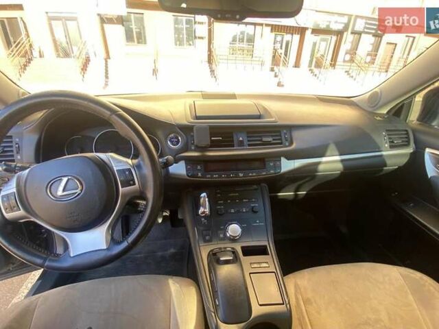 Чорний Лексус СТ, об'ємом двигуна 1.8 л та пробігом 181 тис. км за 12000 $, фото 9 на Automoto.ua