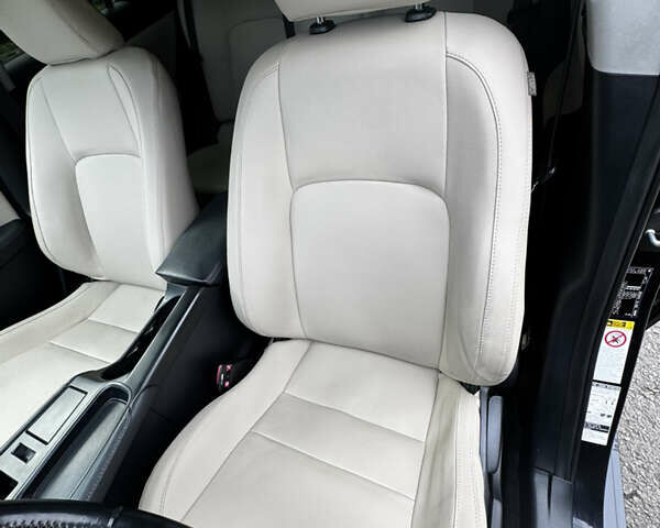 Черный Лексус СТ, объемом двигателя 1.8 л и пробегом 150 тыс. км за 14500 $, фото 26 на Automoto.ua