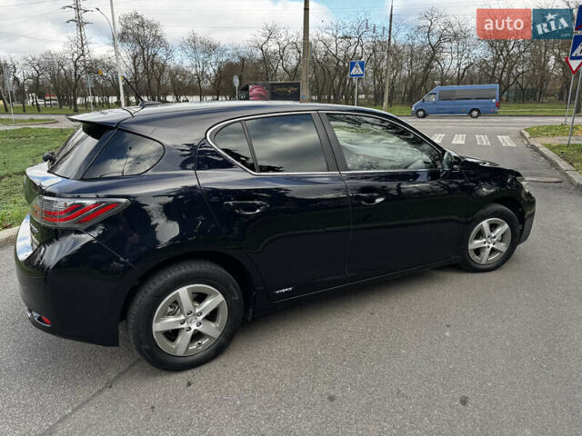 Черный Лексус СТ, объемом двигателя 1.8 л и пробегом 150 тыс. км за 14500 $, фото 6 на Automoto.ua