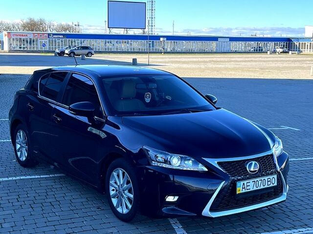 Чорний Лексус СТ, об'ємом двигуна 1.8 л та пробігом 129 тис. км за 13500 $, фото 2 на Automoto.ua
