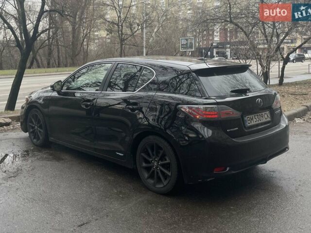 Черный Лексус СТ, объемом двигателя 1.8 л и пробегом 387 тыс. км за 11000 $, фото 5 на Automoto.ua