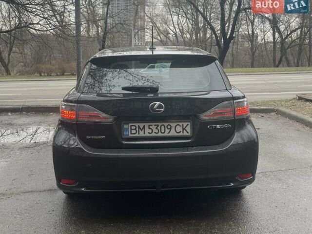 Черный Лексус СТ, объемом двигателя 1.8 л и пробегом 387 тыс. км за 11000 $, фото 4 на Automoto.ua