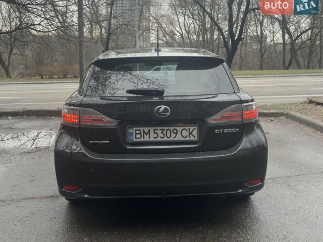 Чорний Лексус СТ, об'ємом двигуна 1.8 л та пробігом 387 тис. км за 11000 $, фото 4 на Automoto.ua