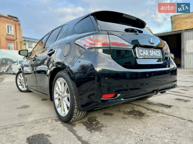 Черный Лексус СТ, объемом двигателя 1.8 л и пробегом 154 тыс. км за 12999 $, фото 9 на Automoto.ua