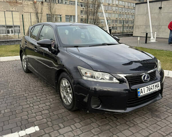 Черный Лексус СТ, объемом двигателя 1.8 л и пробегом 305 тыс. км за 9900 $, фото 9 на Automoto.ua