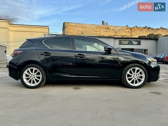Черный Лексус СТ, объемом двигателя 1.8 л и пробегом 154 тыс. км за 12999 $, фото 15 на Automoto.ua