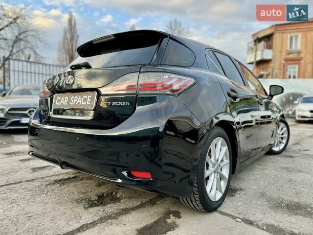 Черный Лексус СТ, объемом двигателя 1.8 л и пробегом 154 тыс. км за 12999 $, фото 13 на Automoto.ua