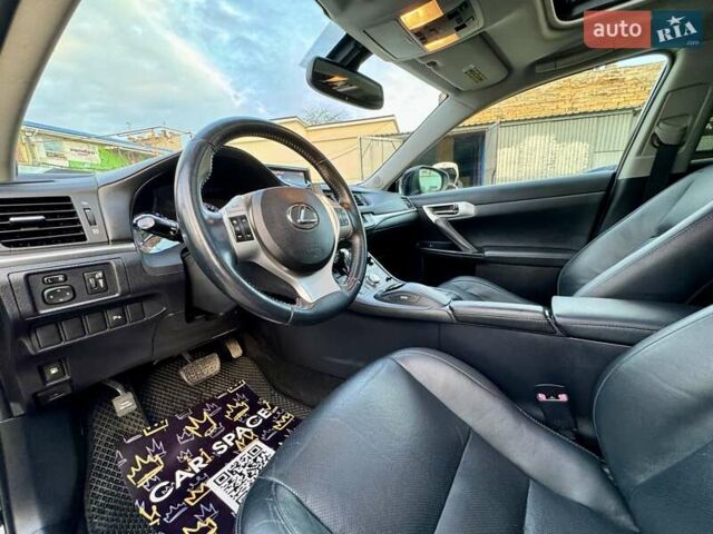 Черный Лексус СТ, объемом двигателя 1.8 л и пробегом 154 тыс. км за 12999 $, фото 20 на Automoto.ua