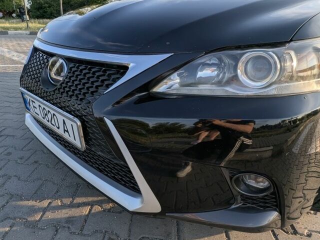 Черный Лексус СТ, объемом двигателя 1.8 л и пробегом 330 тыс. км за 13499 $, фото 7 на Automoto.ua