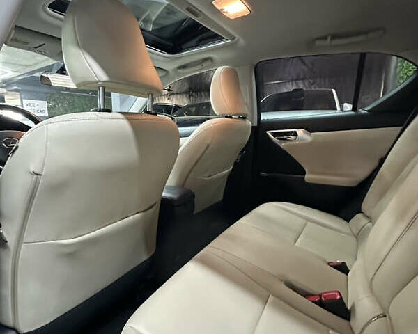 Черный Лексус СТ, объемом двигателя 1.8 л и пробегом 141 тыс. км за 14500 $, фото 34 на Automoto.ua