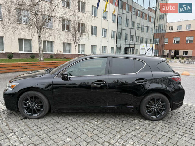 Чорний Лексус СТ, об'ємом двигуна 1.8 л та пробігом 156 тис. км за 14200 $, фото 2 на Automoto.ua