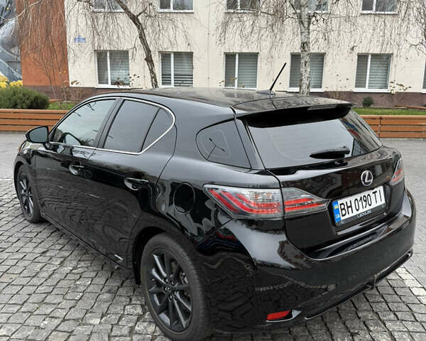 Чорний Лексус СТ, об'ємом двигуна 1.8 л та пробігом 156 тис. км за 14200 $, фото 6 на Automoto.ua