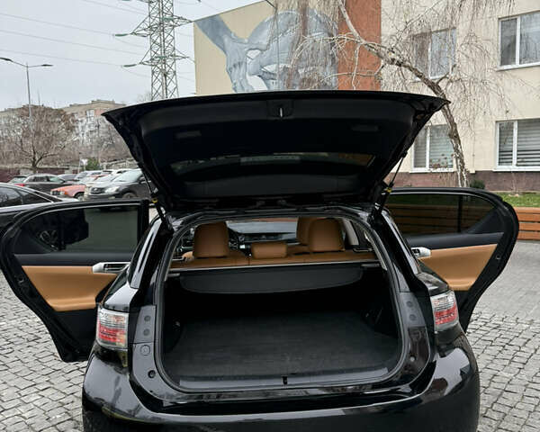 Чорний Лексус СТ, об'ємом двигуна 1.8 л та пробігом 156 тис. км за 14200 $, фото 18 на Automoto.ua