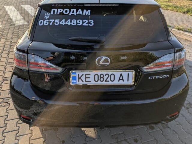 Черный Лексус СТ, объемом двигателя 1.8 л и пробегом 330 тыс. км за 13499 $, фото 4 на Automoto.ua