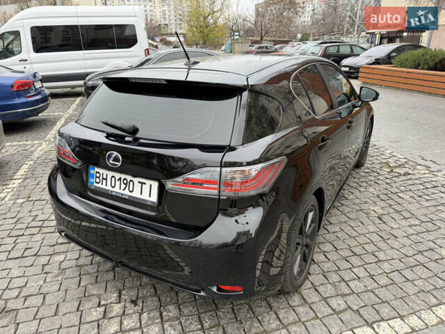 Чорний Лексус СТ, об'ємом двигуна 1.8 л та пробігом 156 тис. км за 14200 $, фото 7 на Automoto.ua