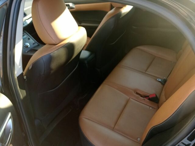 Чорний Лексус СТ, об'ємом двигуна 1.8 л та пробігом 170 тис. км за 13500 $, фото 13 на Automoto.ua