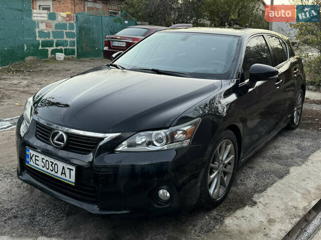 Черный Лексус СТ, объемом двигателя 1.8 л и пробегом 175 тыс. км за 13600 $, фото 2 на Automoto.ua