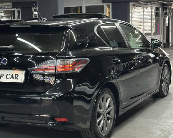 Черный Лексус СТ, объемом двигателя 1.8 л и пробегом 141 тыс. км за 14500 $, фото 13 на Automoto.ua