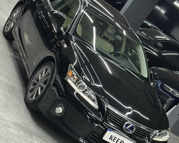 Черный Лексус СТ, объемом двигателя 1.8 л и пробегом 141 тыс. км за 14500 $, фото 9 на Automoto.ua