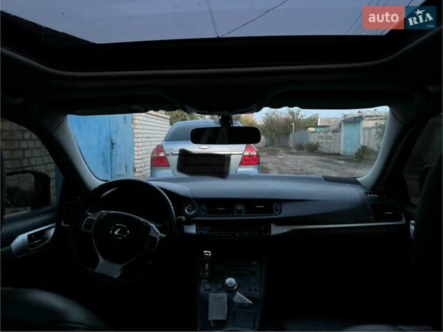 Черный Лексус СТ, объемом двигателя 1.8 л и пробегом 175 тыс. км за 13600 $, фото 8 на Automoto.ua