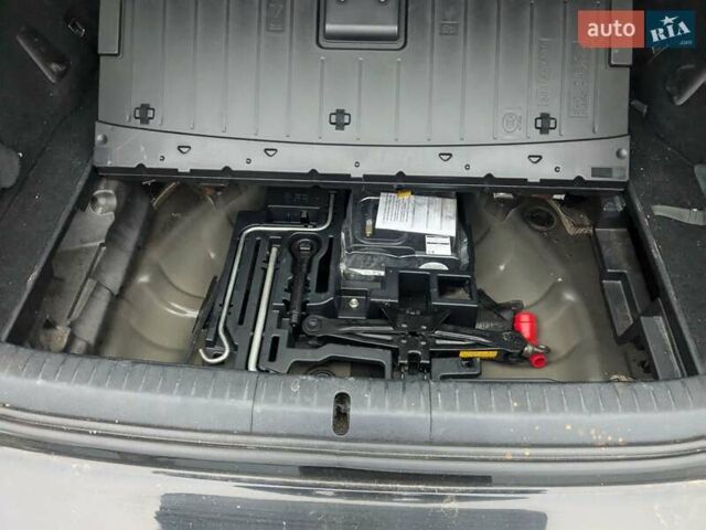 Черный Лексус СТ, объемом двигателя 1.8 л и пробегом 250 тыс. км за 11200 $, фото 8 на Automoto.ua
