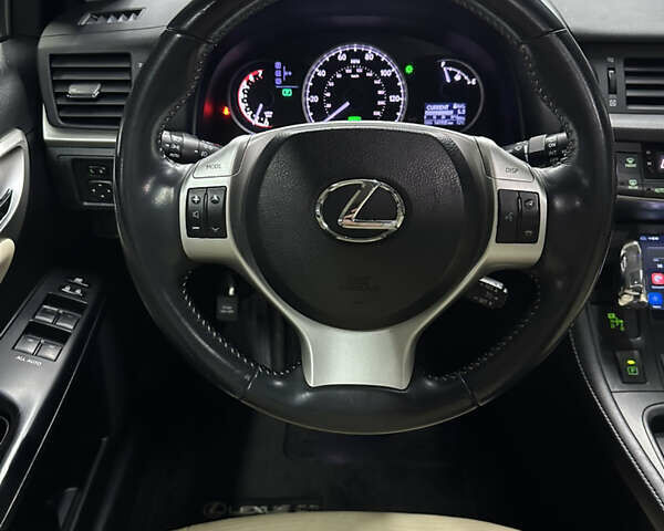 Черный Лексус СТ, объемом двигателя 1.8 л и пробегом 141 тыс. км за 14500 $, фото 22 на Automoto.ua