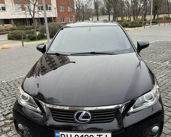 Чорний Лексус СТ, об'ємом двигуна 1.8 л та пробігом 156 тис. км за 14200 $, фото 1 на Automoto.ua