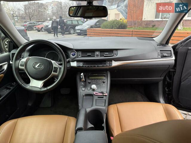 Чорний Лексус СТ, об'ємом двигуна 1.8 л та пробігом 156 тис. км за 14200 $, фото 8 на Automoto.ua