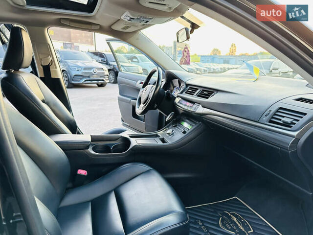 Чорний Лексус СТ, об'ємом двигуна 1.8 л та пробігом 142 тис. км за 14500 $, фото 21 на Automoto.ua