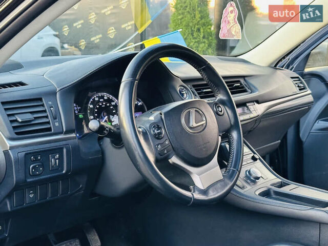 Чорний Лексус СТ, об'ємом двигуна 1.8 л та пробігом 142 тис. км за 14500 $, фото 13 на Automoto.ua