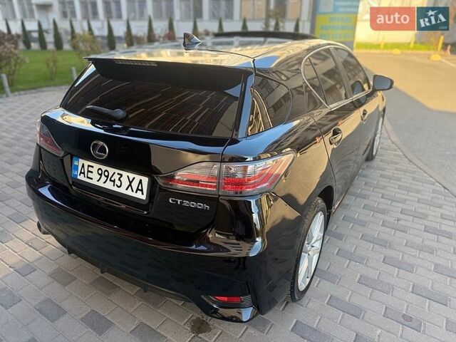 Черный Лексус СТ, объемом двигателя 1.8 л и пробегом 106 тыс. км за 13500 $, фото 7 на Automoto.ua