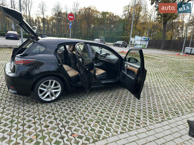 Чорний Лексус СТ, об'ємом двигуна 1.8 л та пробігом 132 тис. км за 12450 $, фото 35 на Automoto.ua