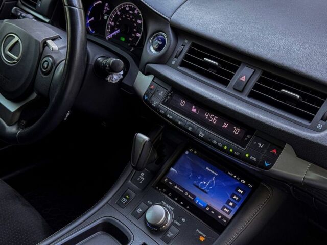 Чорний Лексус СТ, об'ємом двигуна 1.8 л та пробігом 100 тис. км за 14300 $, фото 8 на Automoto.ua