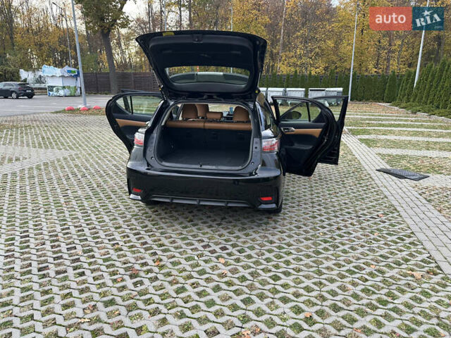 Чорний Лексус СТ, об'ємом двигуна 1.8 л та пробігом 80 тис. км за 13200 $, фото 27 на Automoto.ua