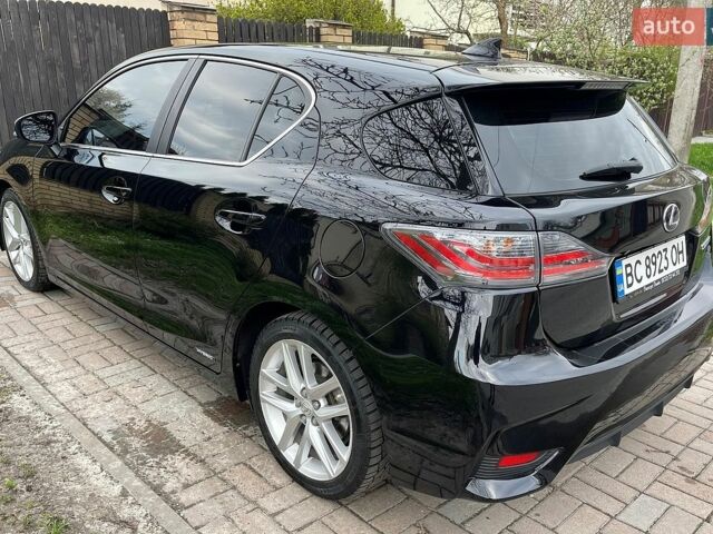 Чорний Лексус СТ, об'ємом двигуна 1.8 л та пробігом 127 тис. км за 15000 $, фото 5 на Automoto.ua
