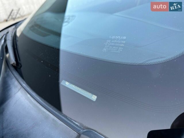 Черный Лексус СТ, объемом двигателя 1.8 л и пробегом 137 тыс. км за 14999 $, фото 10 на Automoto.ua