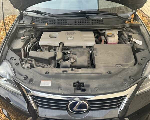 Черный Лексус СТ, объемом двигателя 1.8 л и пробегом 130 тыс. км за 14999 $, фото 4 на Automoto.ua